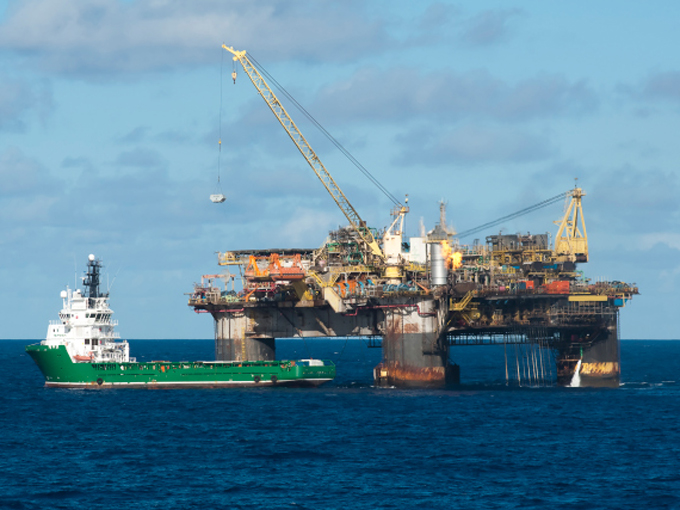La tinta y el petróleo