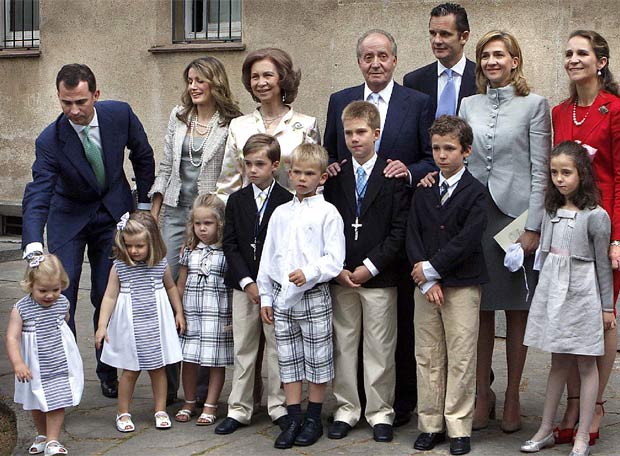 «Mex-hincados» ante el príncipe de Asturias