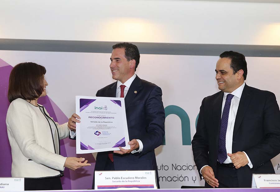 El compromiso del Senado llegar al 100 por ciento en transparencia y rendición de cuentas: Pablo Escudero Morales.