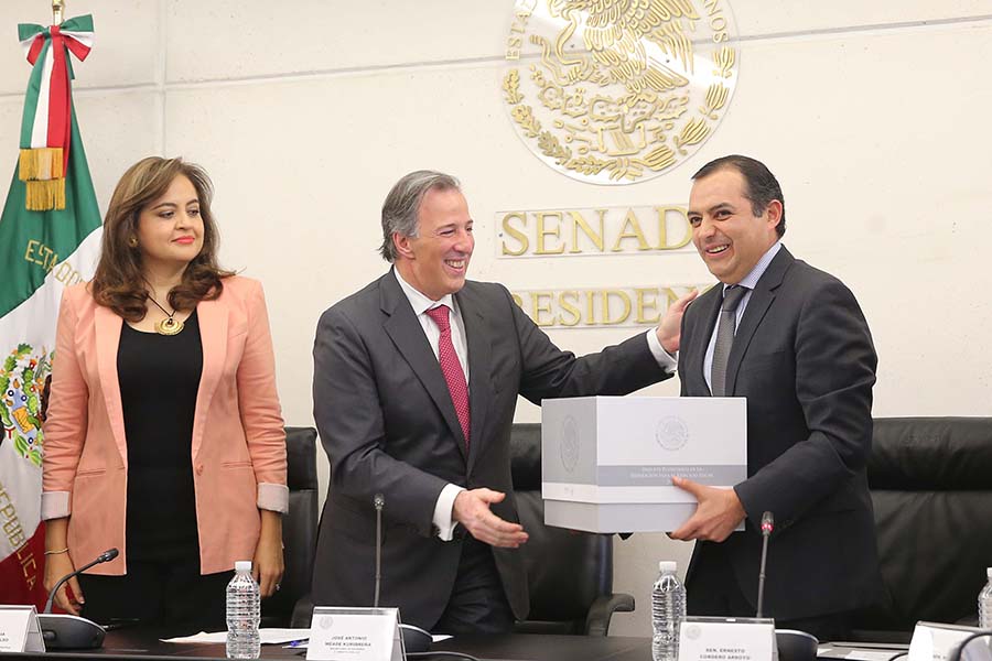 Recibe el Senado de la República el Paquete Económico 2018 de la Secretaría de Hacienda y Crédito Público