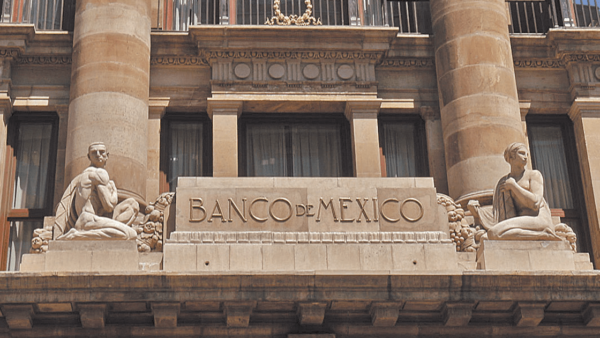 Banxico incrementó 50 puntos la tasa de interés; cierra 2022 en 10,50%