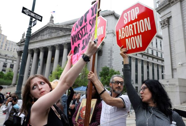 Republicanos colocan prohibición del aborto como tema prioritario en Cámara Baja de EU