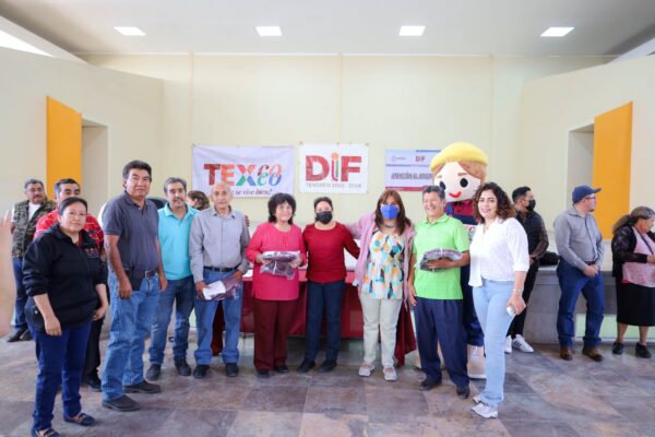 DIF Texcoco entregó mil 910 pants a adultos mayores