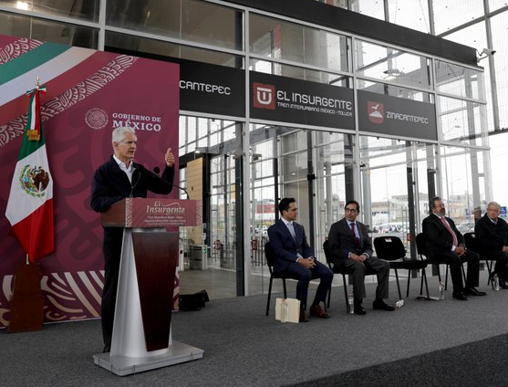 ¡”Fuera, fuera!”, clamor ciudadano contra Alfredo del Mazo durante inauguración del Tren Interurbano