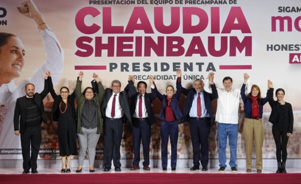 ¡Sin novedad! Sheinbaum presenta a su equipo de precampaña; Ebrard, otra vez marginado