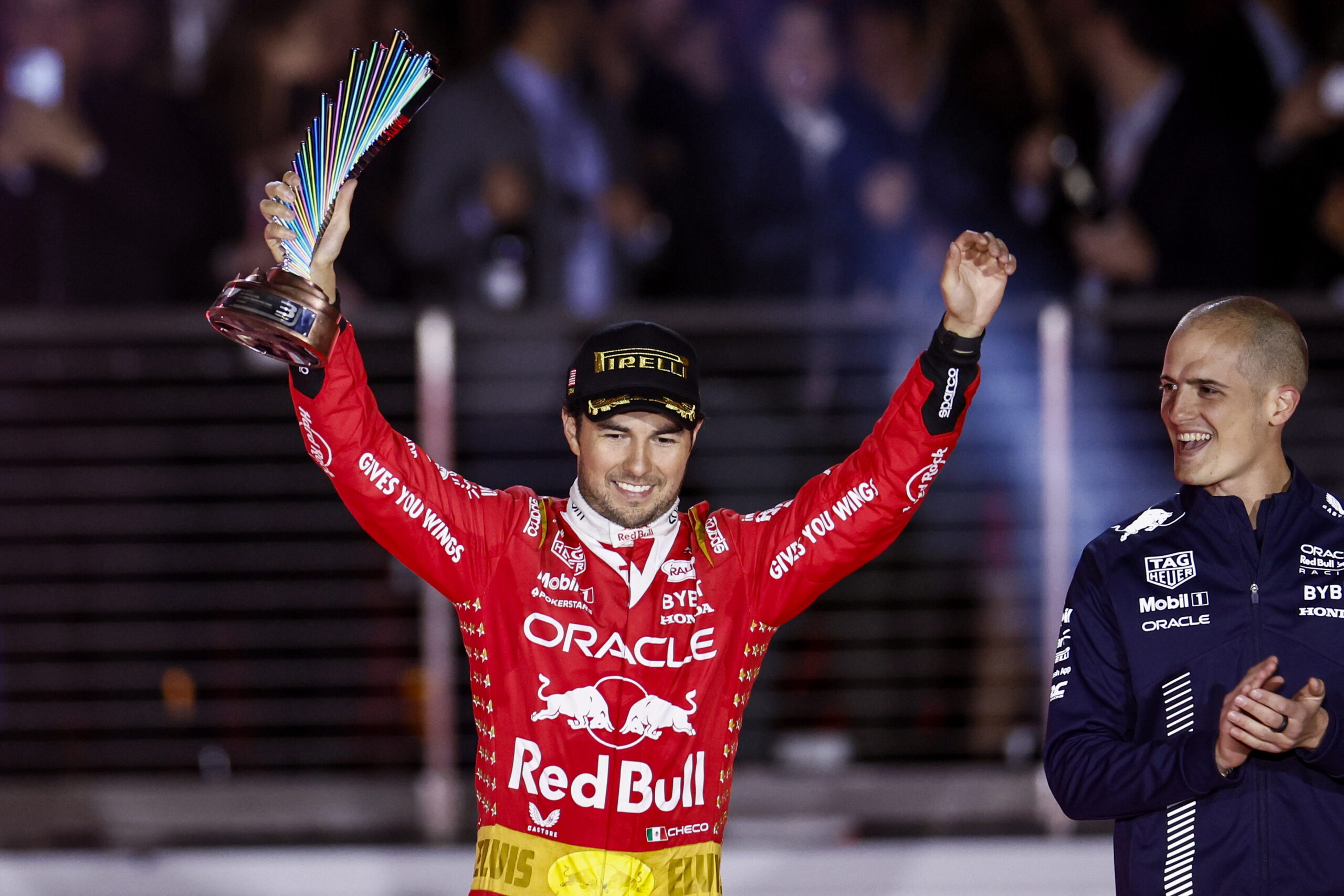 “Checo” Pérez llega tercero en Las Vegas y es subcampeón del mundo de F1