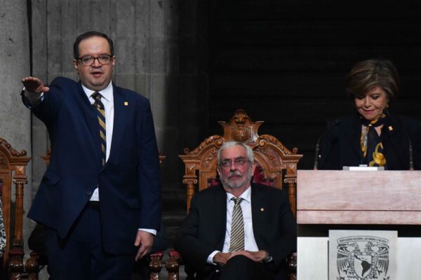Leonardo Lomelí asumió como nuevo rector de la UNAM