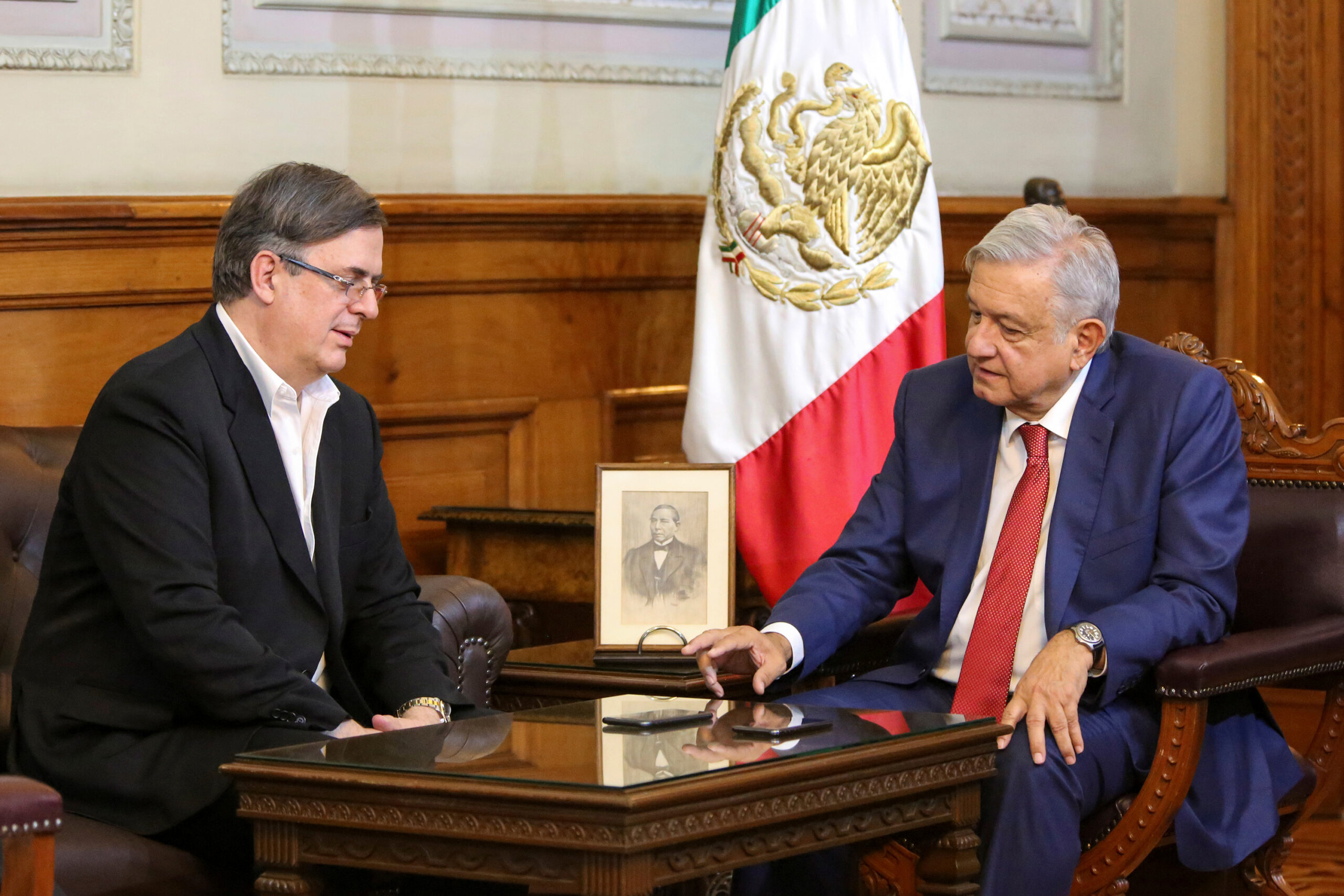 ¿Candidatura presidencial o embajada?