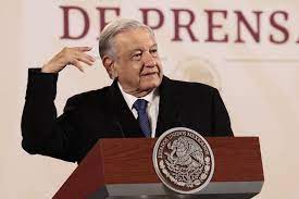 López Obrador arremete contra Coparmex, por defender a órganos autónomos