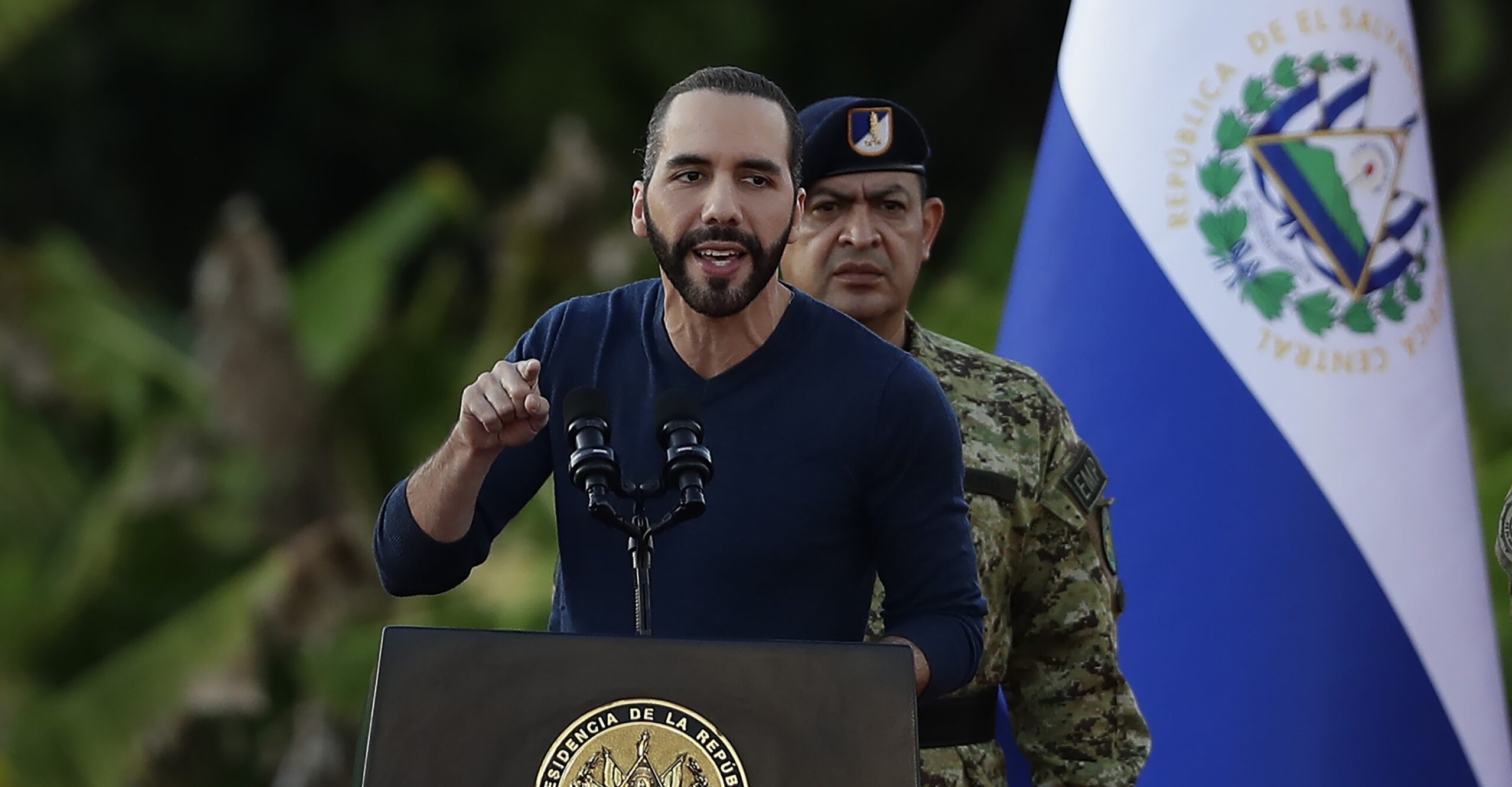 La añoranza del hombre fuerte
