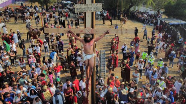 Iztapalapa celebra la 181 representación del Viacrucis entre fervor, calor y sequía