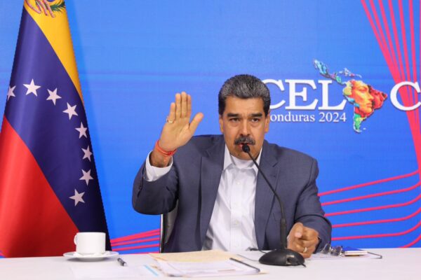 Solidario con México, Maduro cierra la embajada y consulados de Venezuela en Ecuador