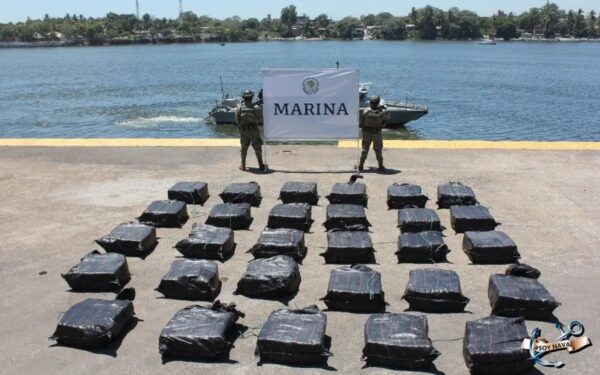 La Marina decomisa 1,96 toneladas de cocaína en costas de Michoacán; seis detenidos