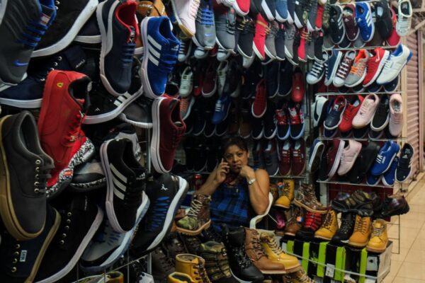 México investiga a calzado chino por competencia desleal en el mercado
