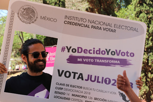 Voto joven; abulia e adoctrinamiento