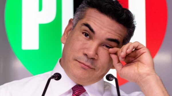 Los sonidos lejanos de una Revolución muerta