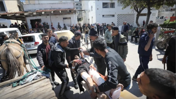 Ataque israelí contra una escuela en el sur de Gaza deja 29 muertos